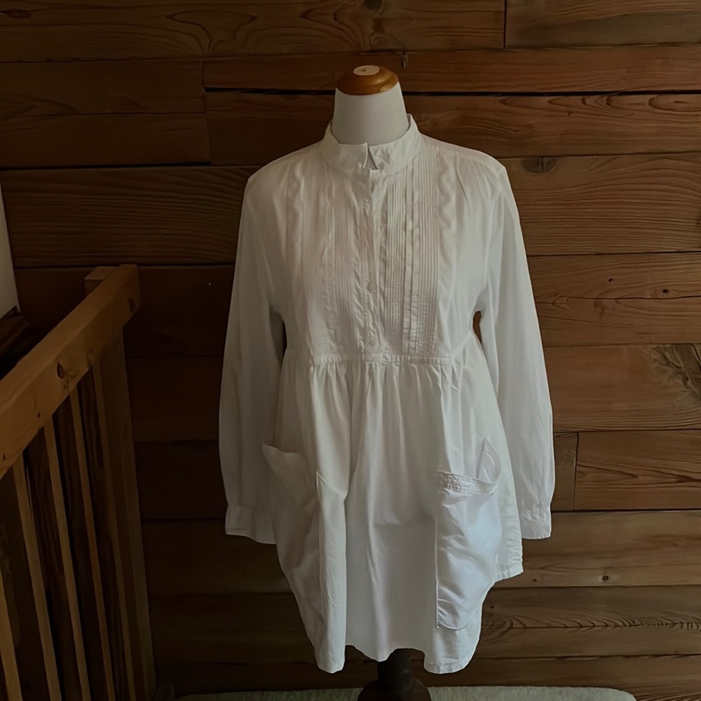 Crisp cotton tuxedo tunic